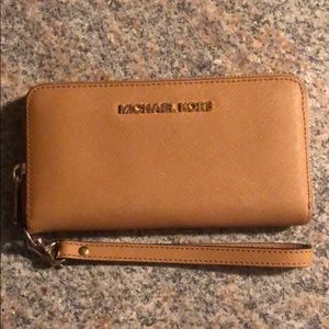 Michael Kors Wristlet